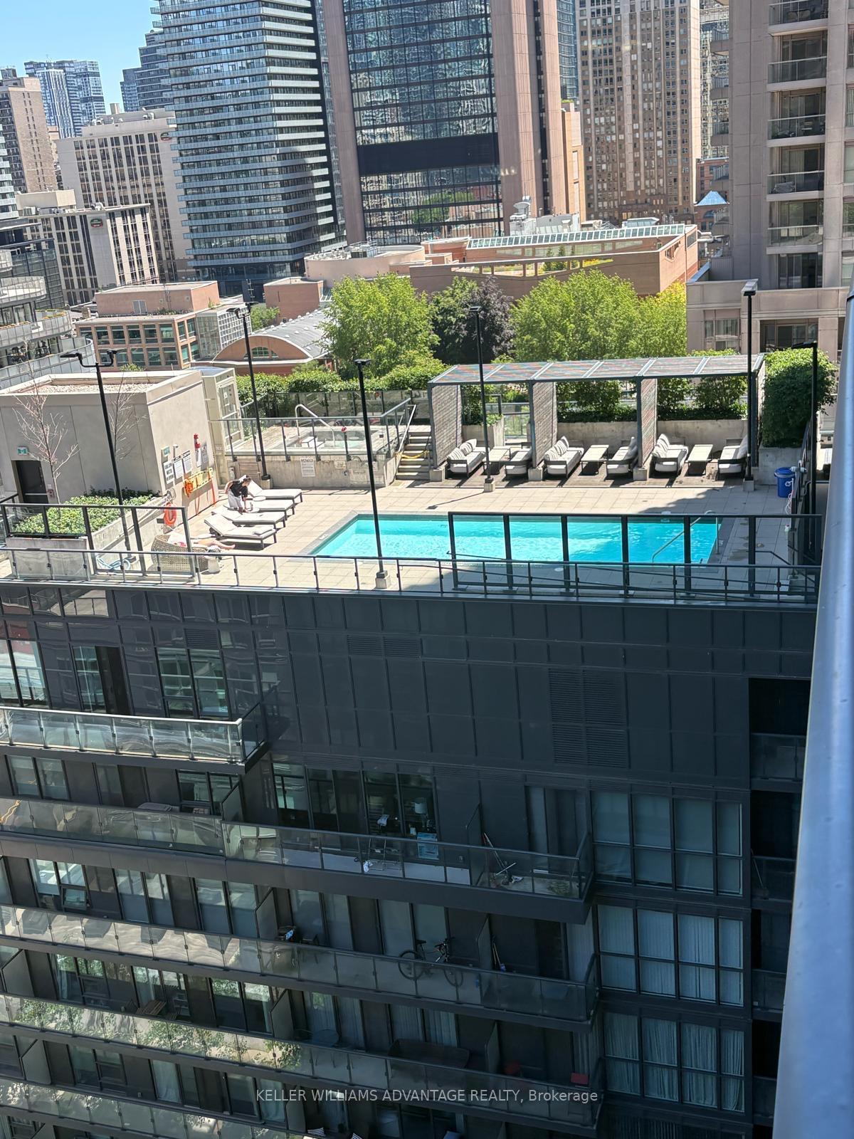 Photo 7 of Unit 1218, 955 Bay Street, Toronto, Bay Street Corridor — HOMEH