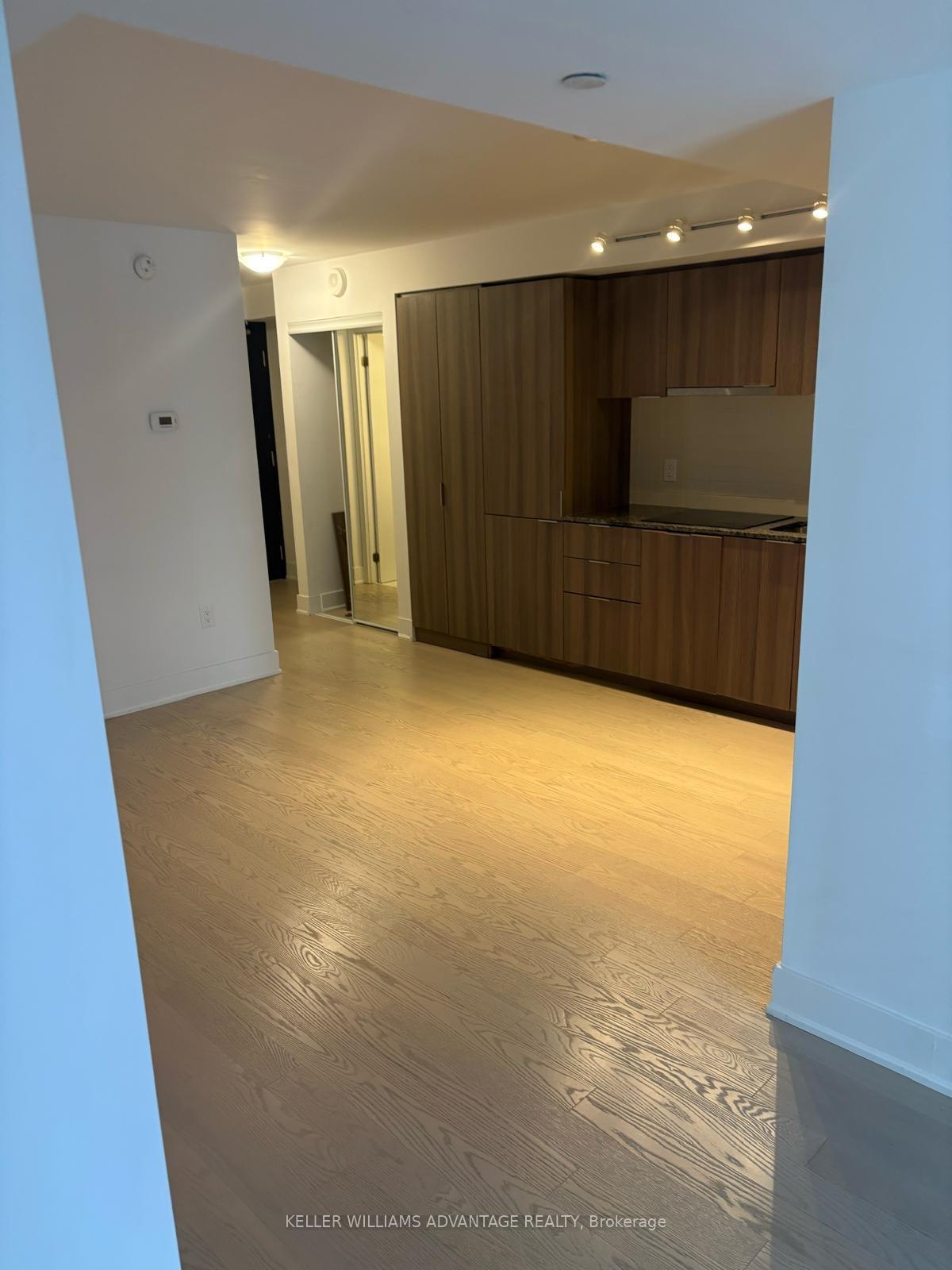 Photo 22 of Unit 1218, 955 Bay Street, Toronto, Bay Street Corridor — HOMEH