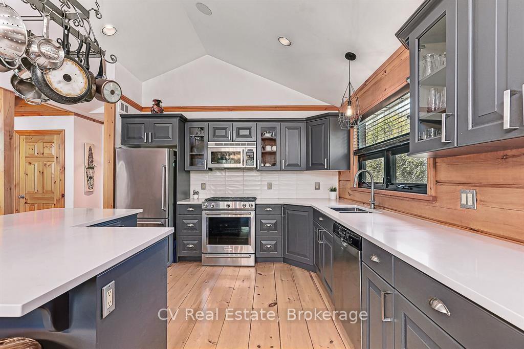 Photo 4 of 108 Cortina Crescent, Blue Mountains — HOMEH