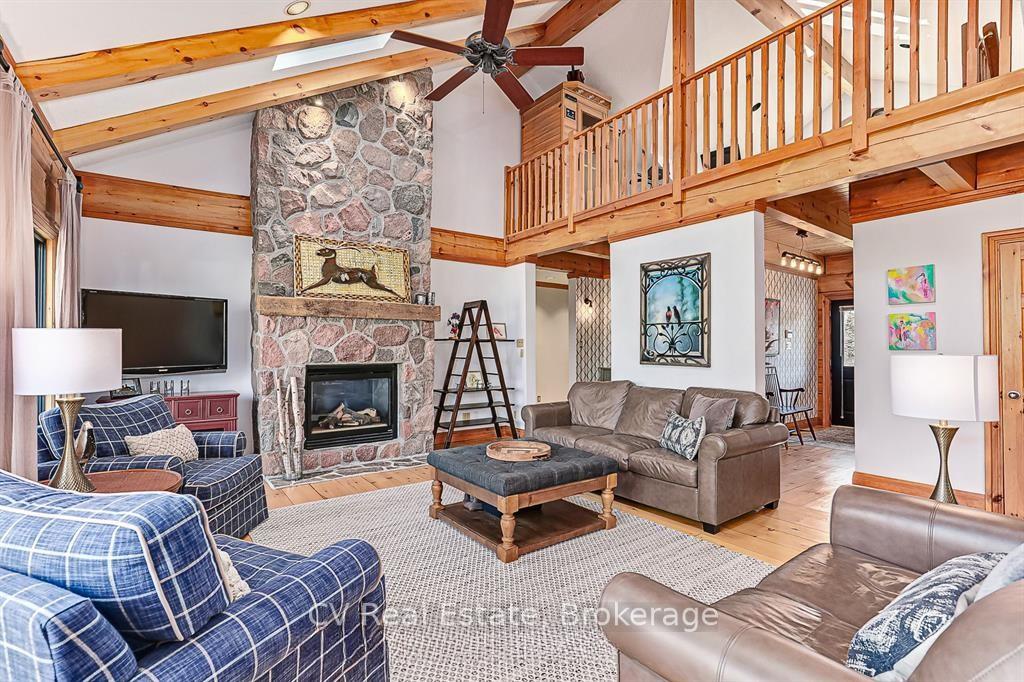 Photo 7 of 108 Cortina Crescent, Blue Mountains — HOMEH
