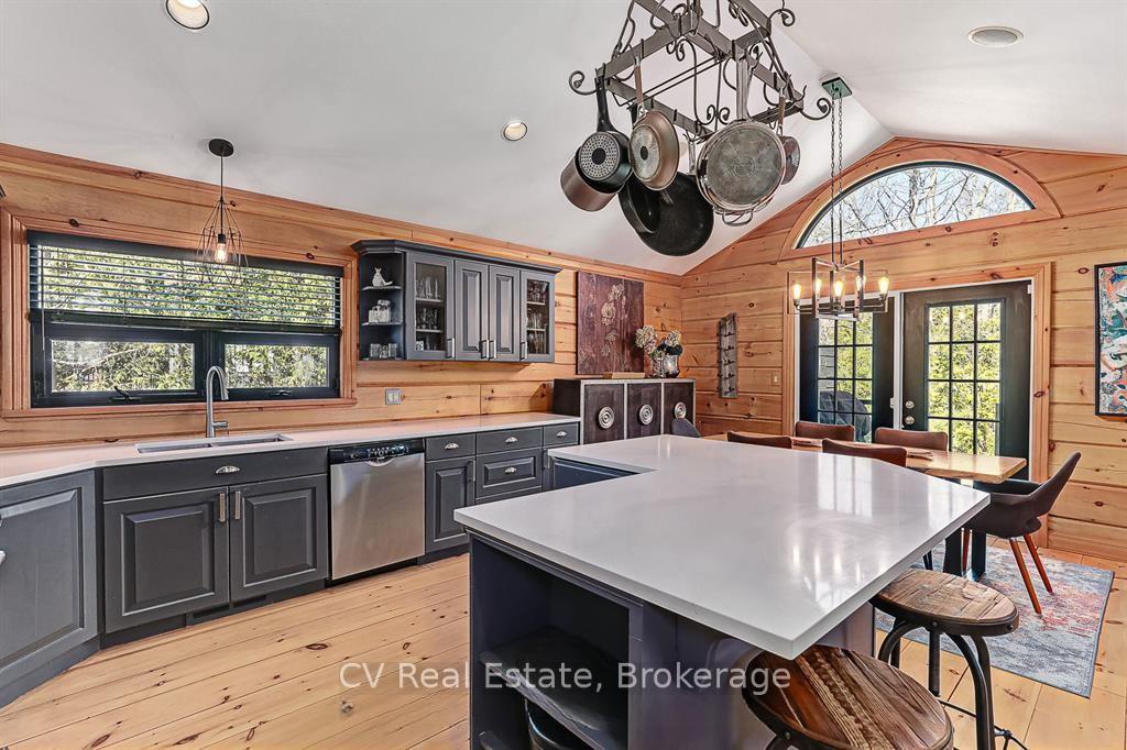 Photo 8 of 108 Cortina Crescent, Blue Mountains — HOMEH