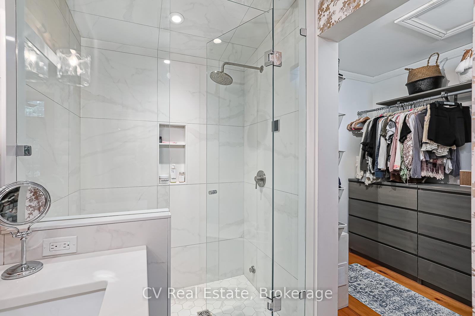 Photo 22 of 108 Cortina Crescent, Blue Mountains — HOMEH