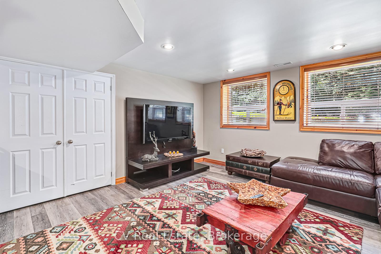 Photo 36 of 108 Cortina Crescent, Blue Mountains — HOMEH