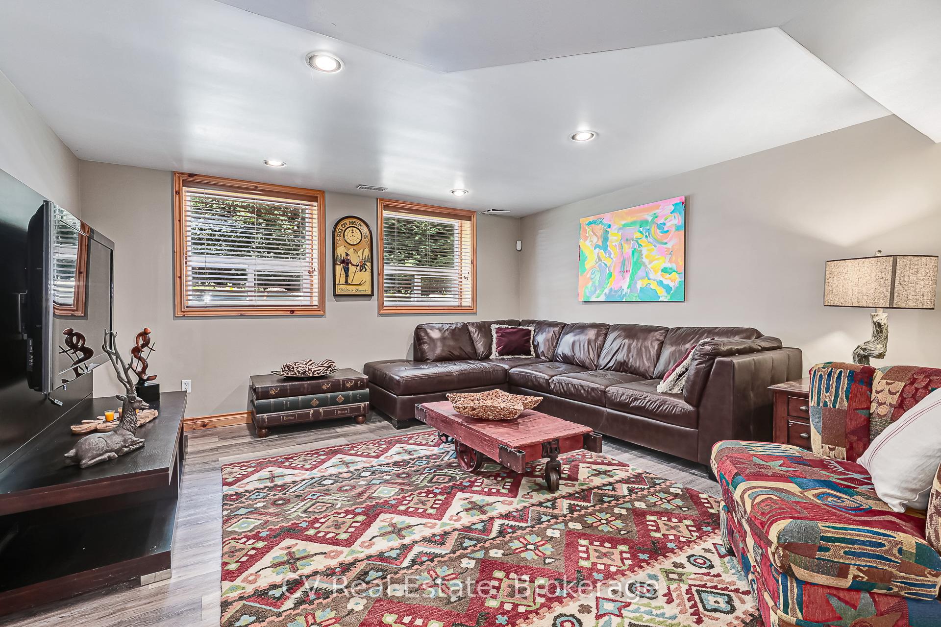 Photo 37 of 108 Cortina Crescent, Blue Mountains — HOMEH