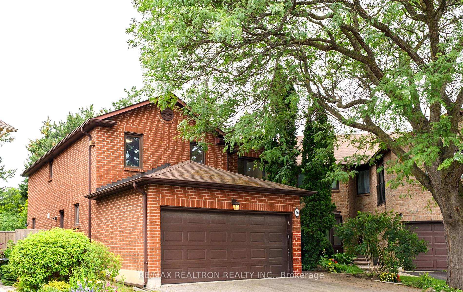 Photo 2 of 46 Michael Court, Vaughan, Crestwood-Springfarm-Yorkhill — HOMEH