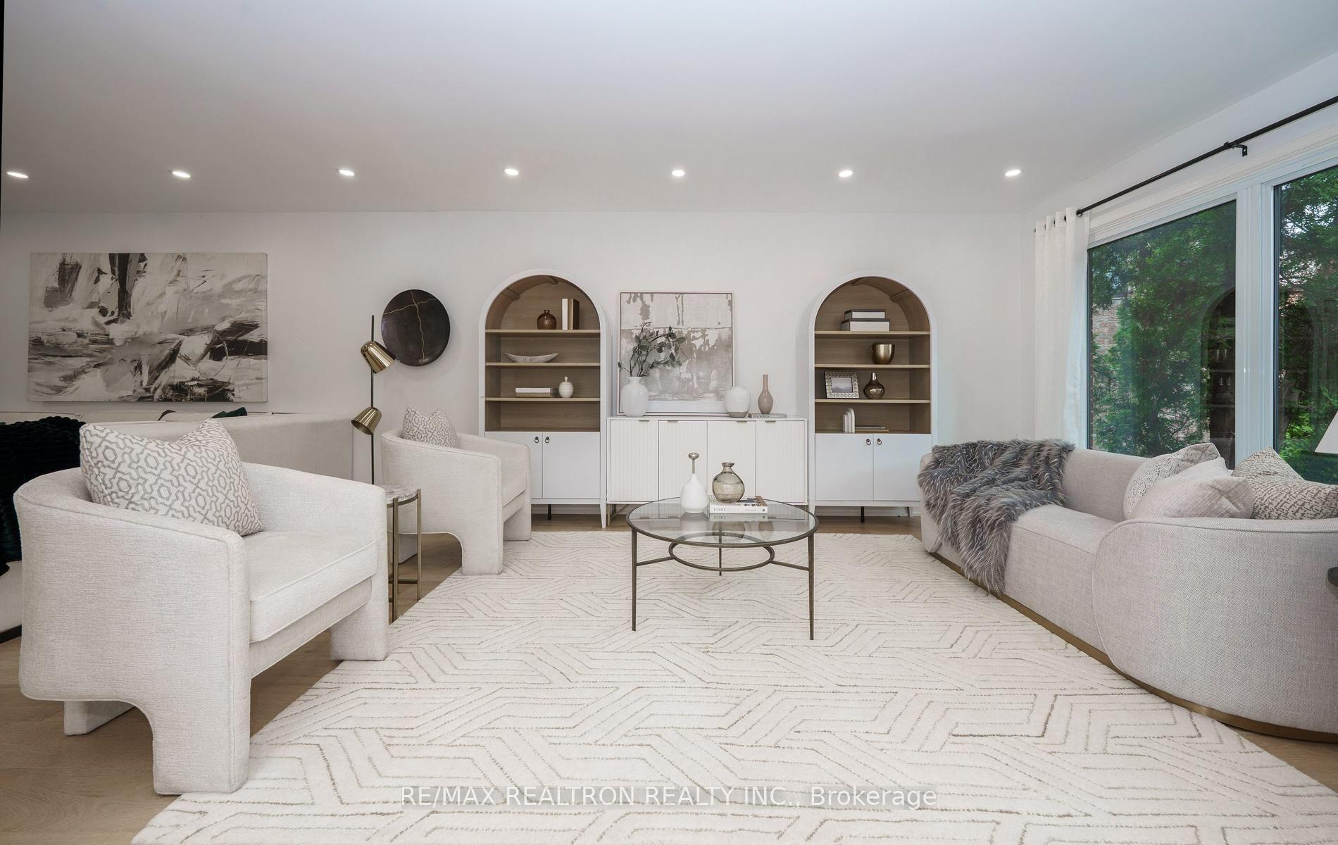 Photo 10 of 46 Michael Court, Vaughan, Crestwood-Springfarm-Yorkhill — HOMEH