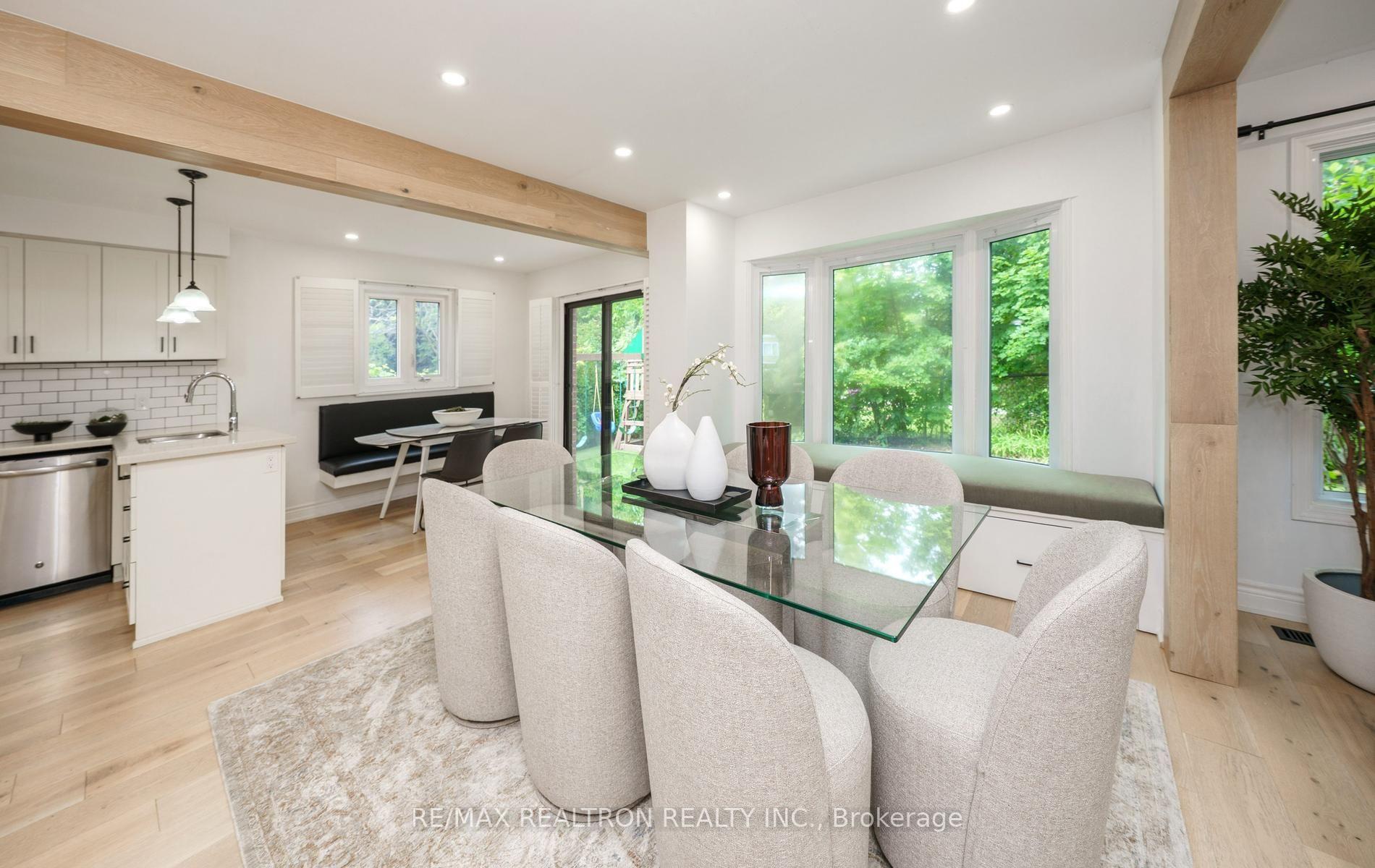 Photo 18 of 46 Michael Court, Vaughan, Crestwood-Springfarm-Yorkhill — HOMEH