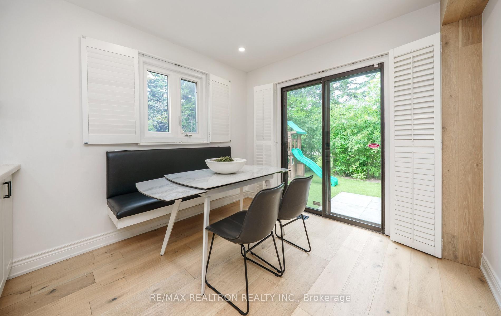 Photo 23 of 46 Michael Court, Vaughan, Crestwood-Springfarm-Yorkhill — HOMEH