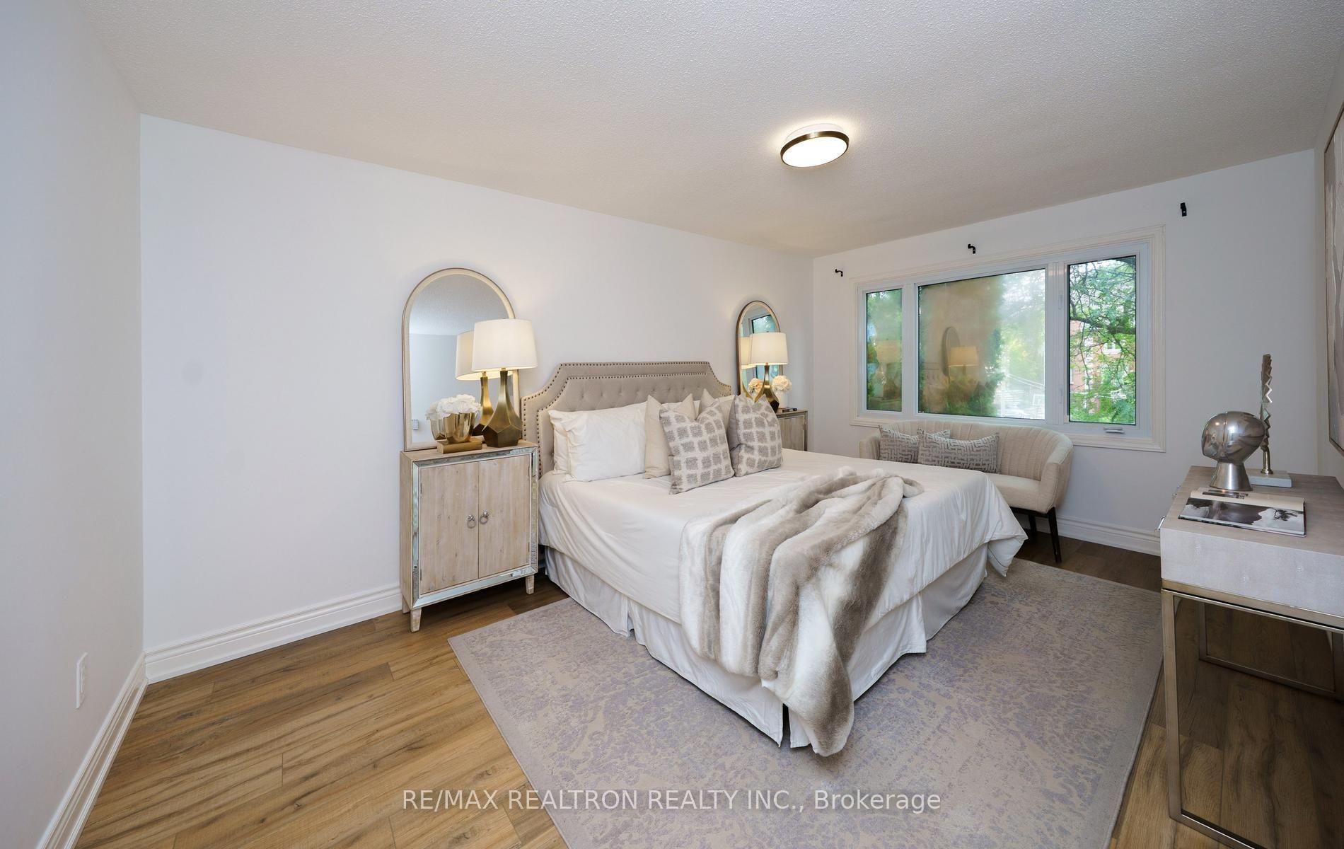 Photo 28 of 46 Michael Court, Vaughan, Crestwood-Springfarm-Yorkhill — HOMEH