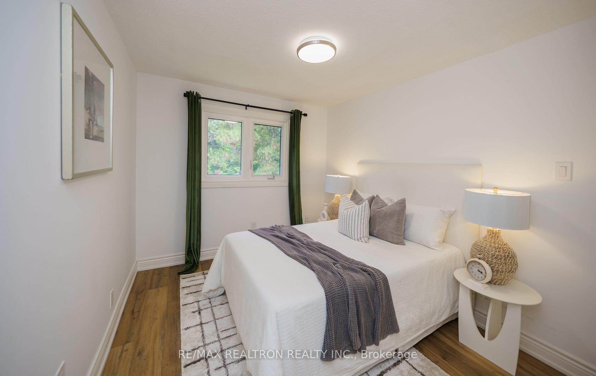 Photo 34 of 46 Michael Court, Vaughan, Crestwood-Springfarm-Yorkhill — HOMEH