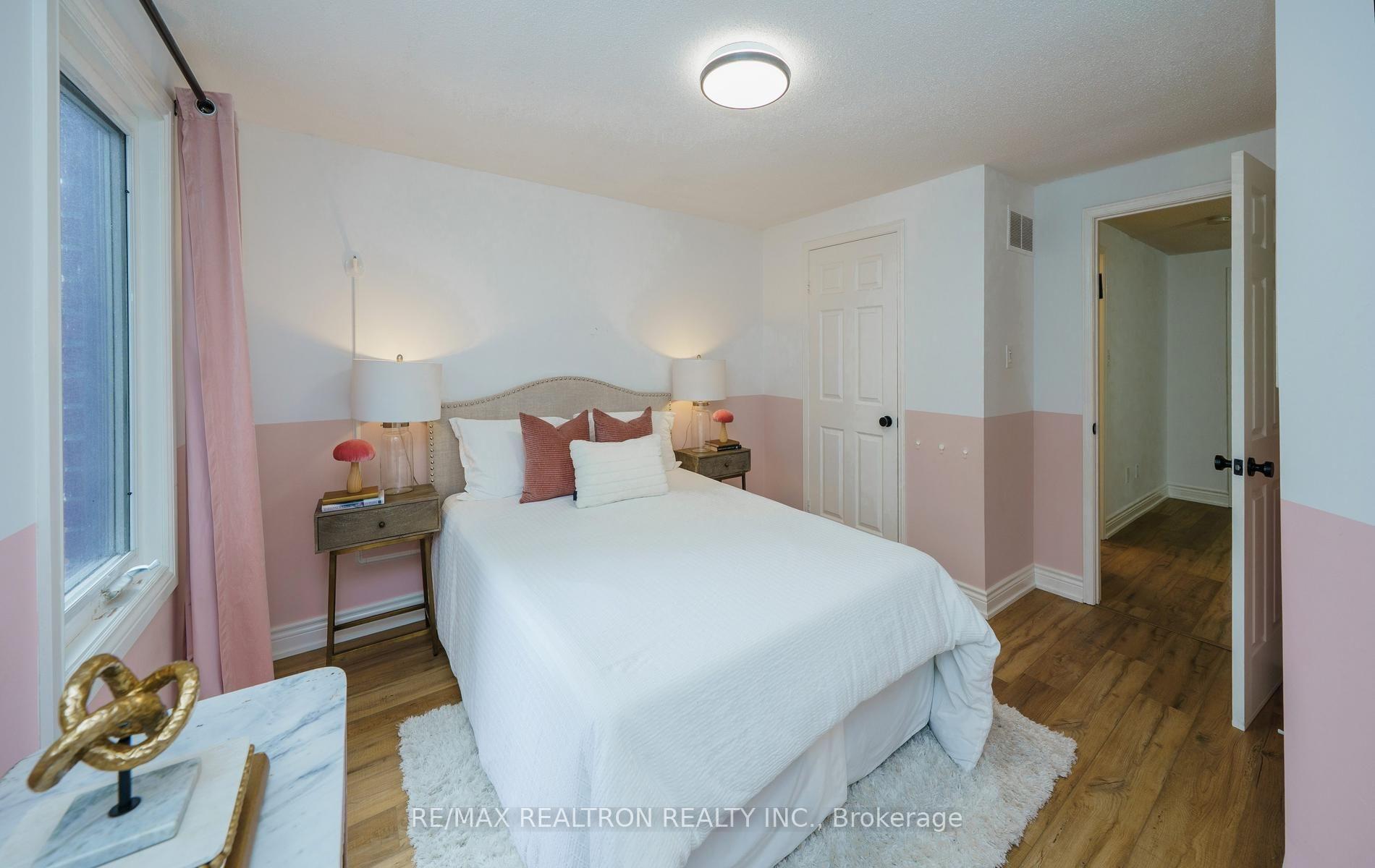 Photo 40 of 46 Michael Court, Vaughan, Crestwood-Springfarm-Yorkhill — HOMEH