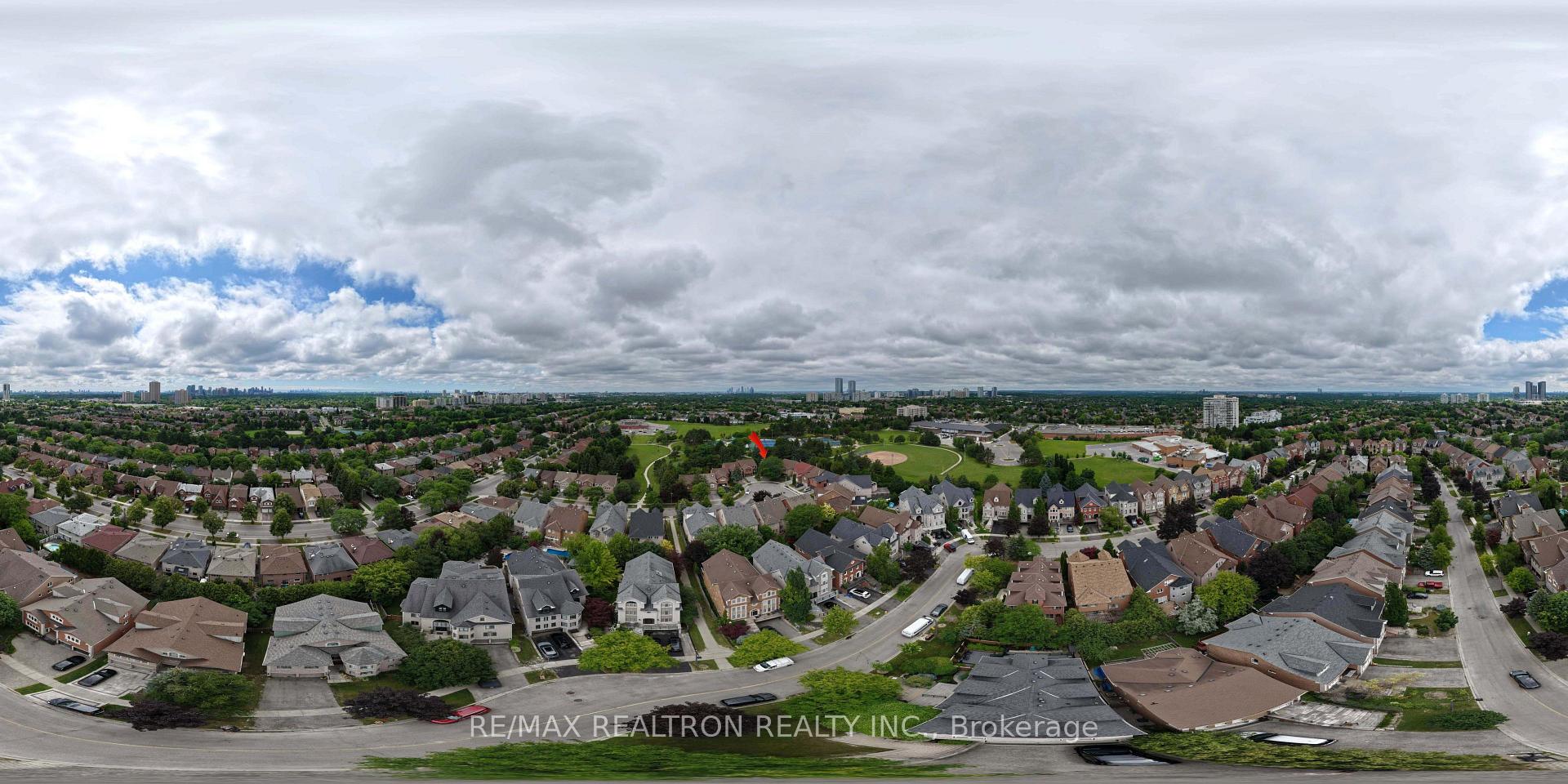 Photo 50 of 46 Michael Court, Vaughan, Crestwood-Springfarm-Yorkhill — HOMEH
