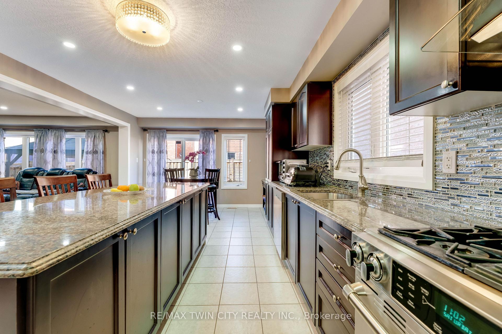 Photo 9 of 334 Apple Hill Crescent, Kitchener, Trussler — HOMEH