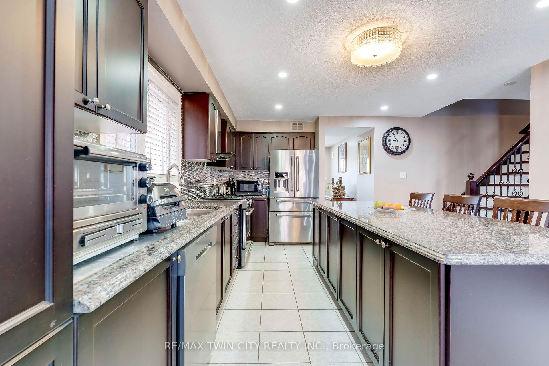 Photo 10 of 334 Apple Hill Crescent, Kitchener, Trussler — HOMEH