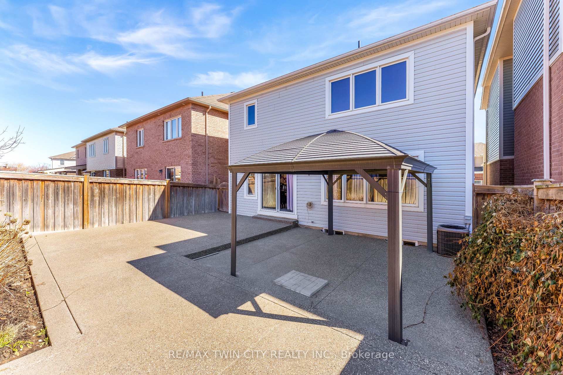 Photo 36 of 334 Apple Hill Crescent, Kitchener, Trussler — HOMEH