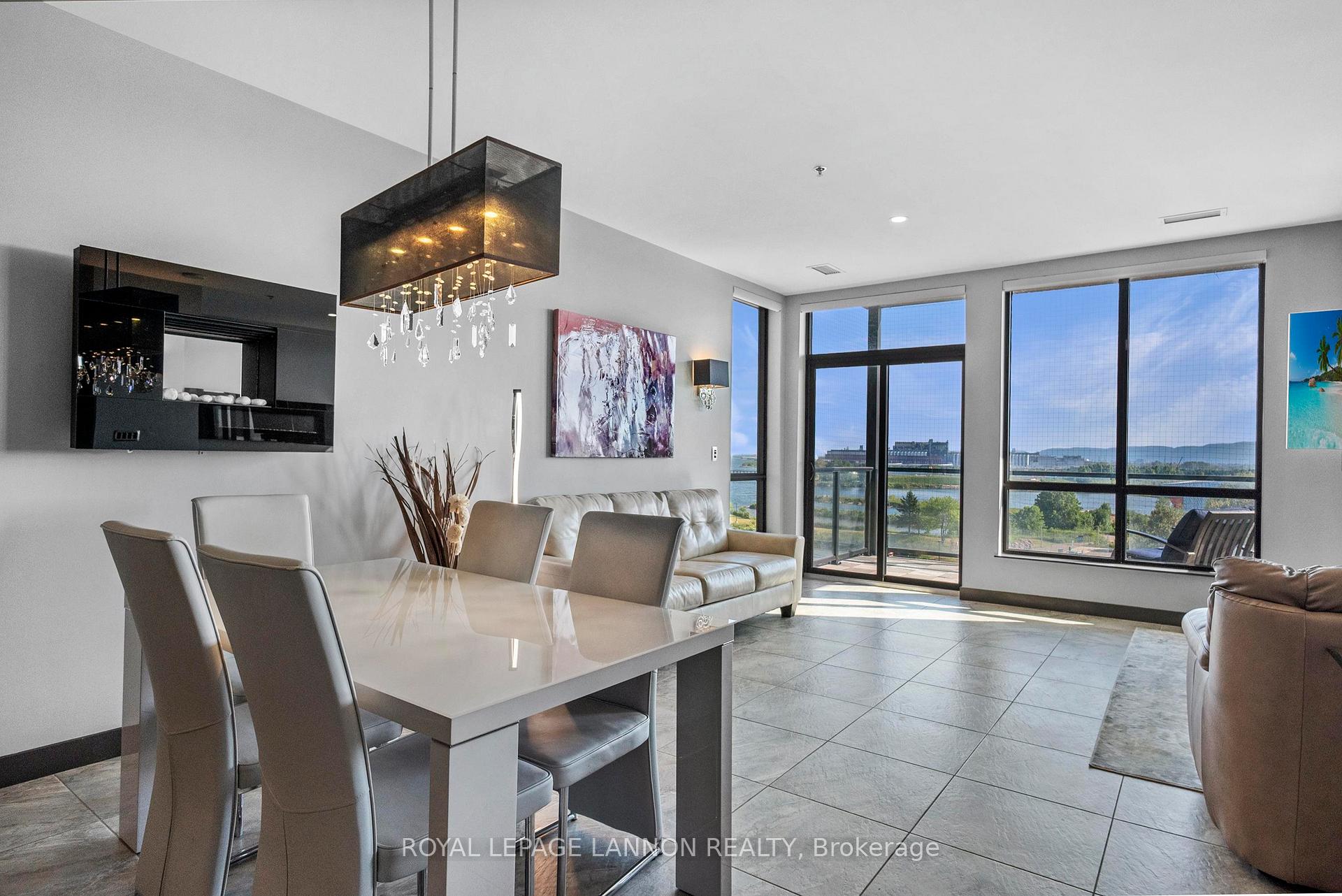 Photo 6 of Unit 1502, 2280 Sleeping Giant Parkway, Thunder Bay, Lakefront — HOMEH