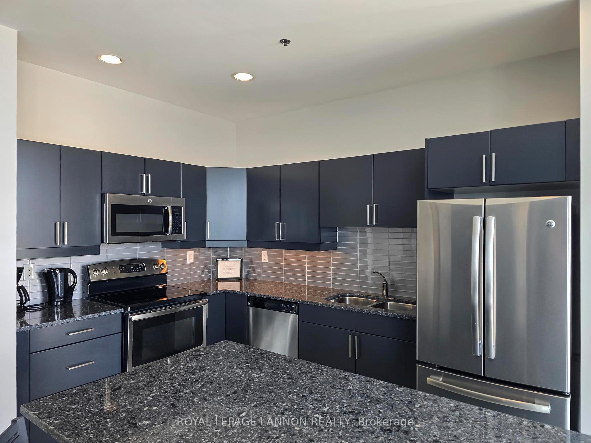 Photo 16 of Unit 1502, 2280 Sleeping Giant Parkway, Thunder Bay, Lakefront — HOMEH