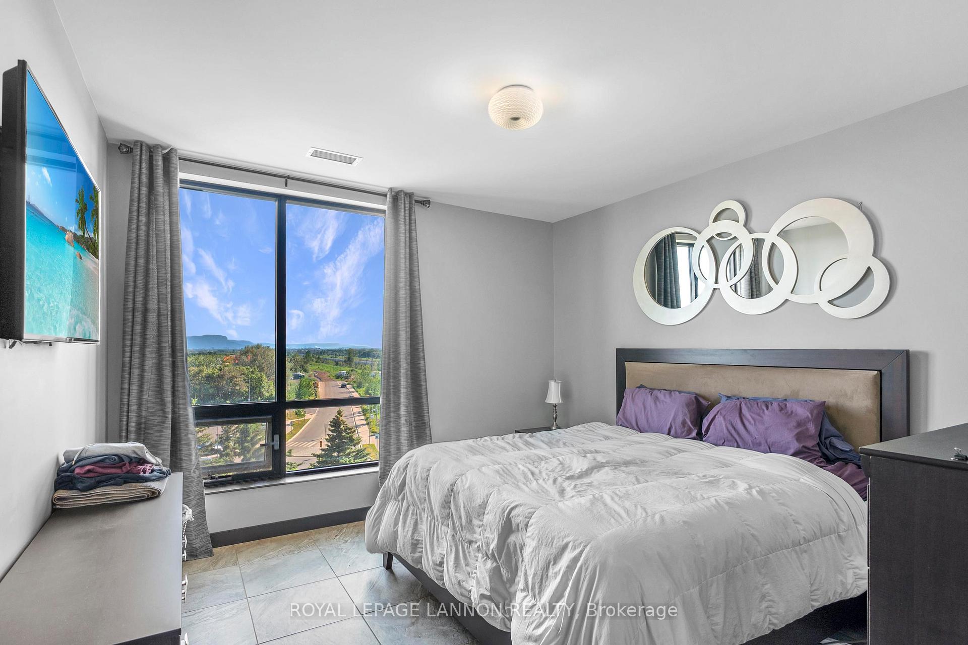 Photo 17 of Unit 1502, 2280 Sleeping Giant Parkway, Thunder Bay, Lakefront — HOMEH