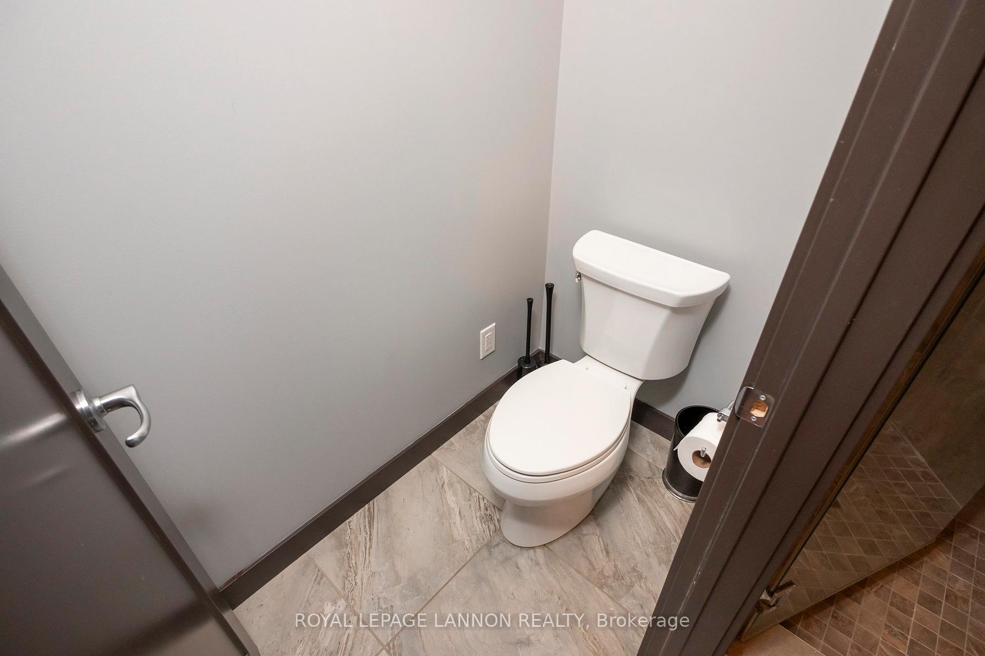 Photo 29 of Unit 1502, 2280 Sleeping Giant Parkway, Thunder Bay, Lakefront — HOMEH