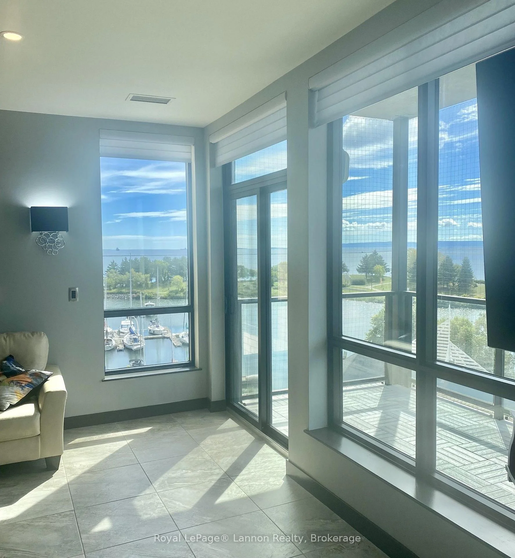 Photo 2 of Unit 1502, 2280 Sleeping Giant Parkway, Thunder Bay, Lakefront — HOMEH