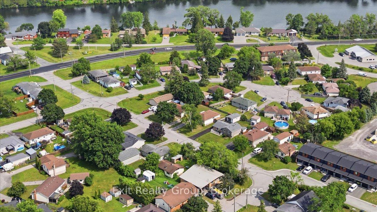 Photo 2 of 51 Sidney Road, Quinte West, Frankford Ward — HOMEH