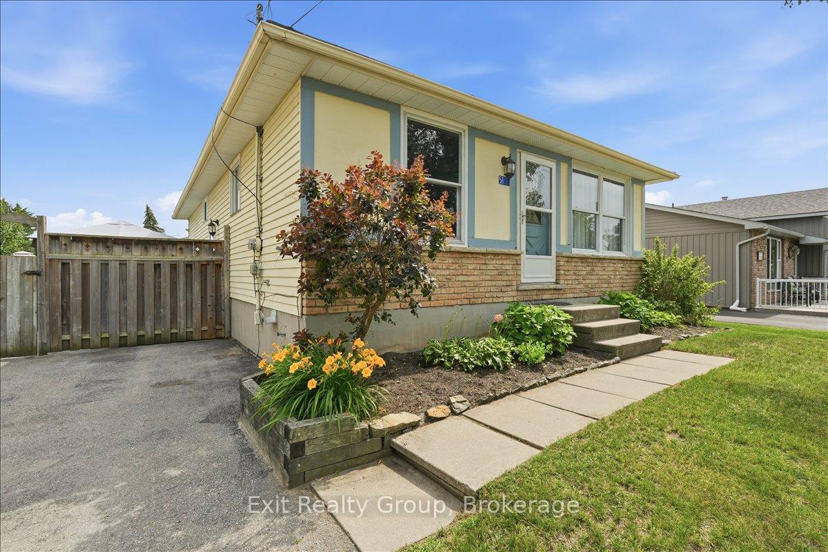 Photo 3 of 51 Sidney Road, Quinte West, Frankford Ward — HOMEH
