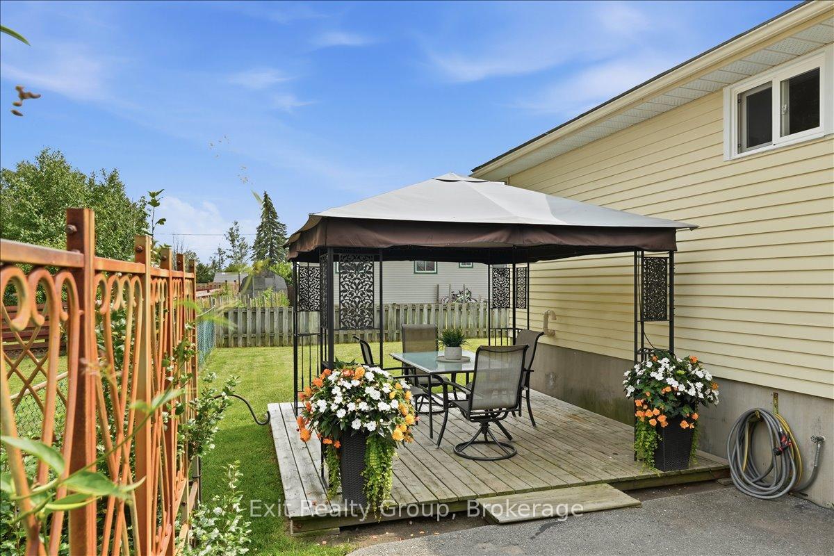 Photo 30 of 51 Sidney Road, Quinte West, Frankford Ward — HOMEH