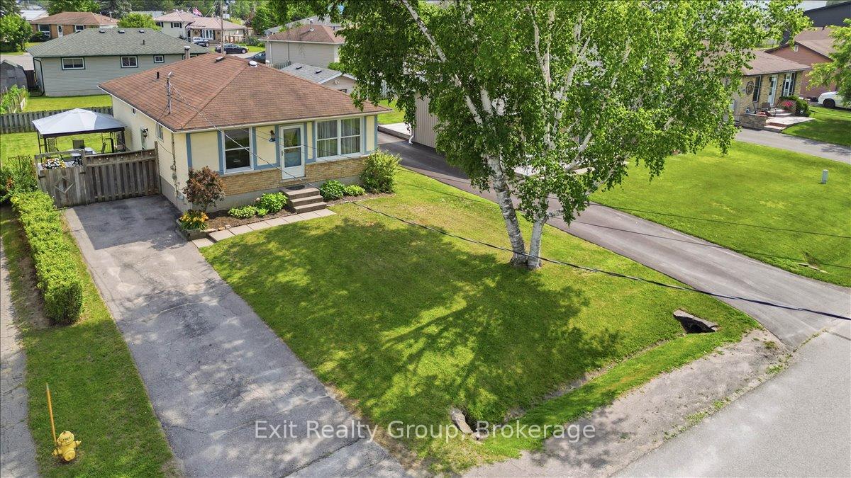 Photo 39 of 51 Sidney Road, Quinte West, Frankford Ward — HOMEH