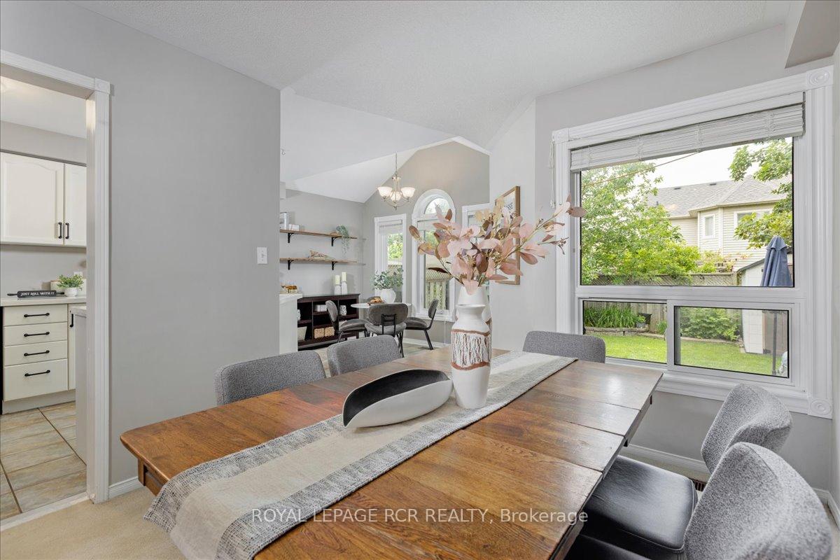 Photo 10 of 54 Breakwater Drive, Whitby, Port Whitby — HOMEH