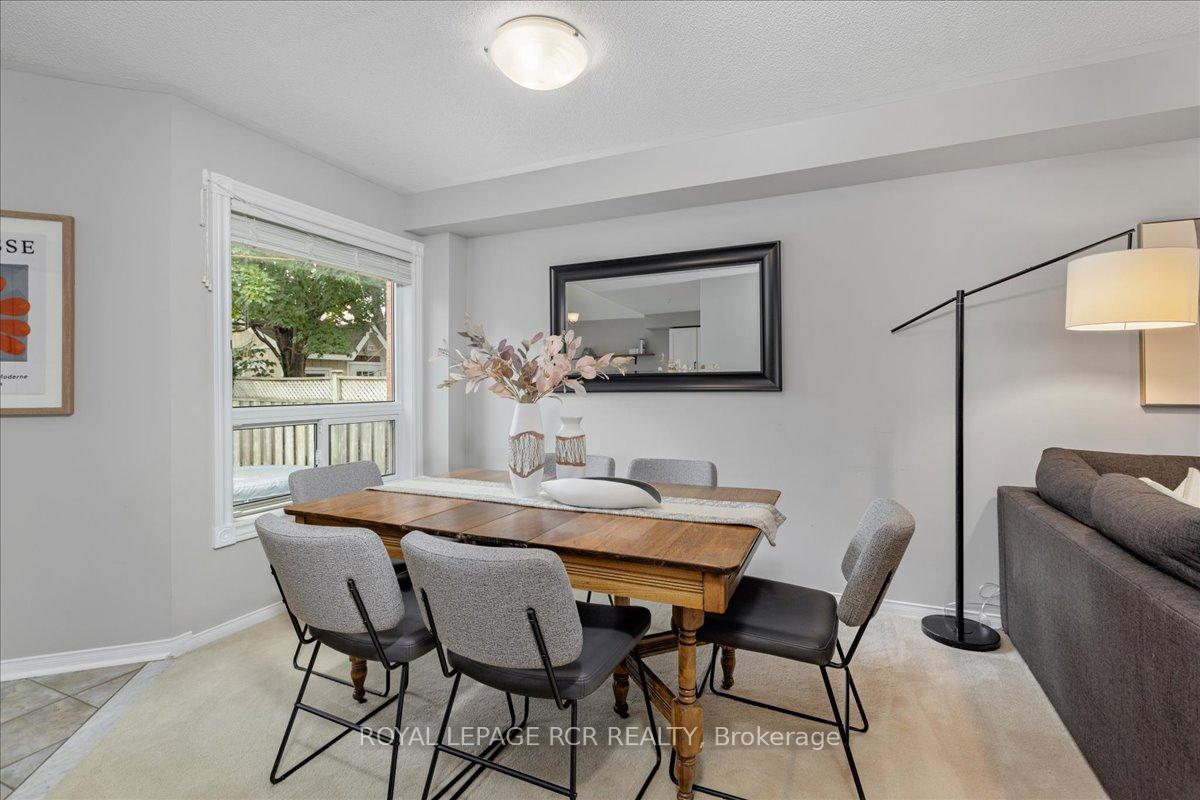 Photo 11 of 54 Breakwater Drive, Whitby, Port Whitby — HOMEH