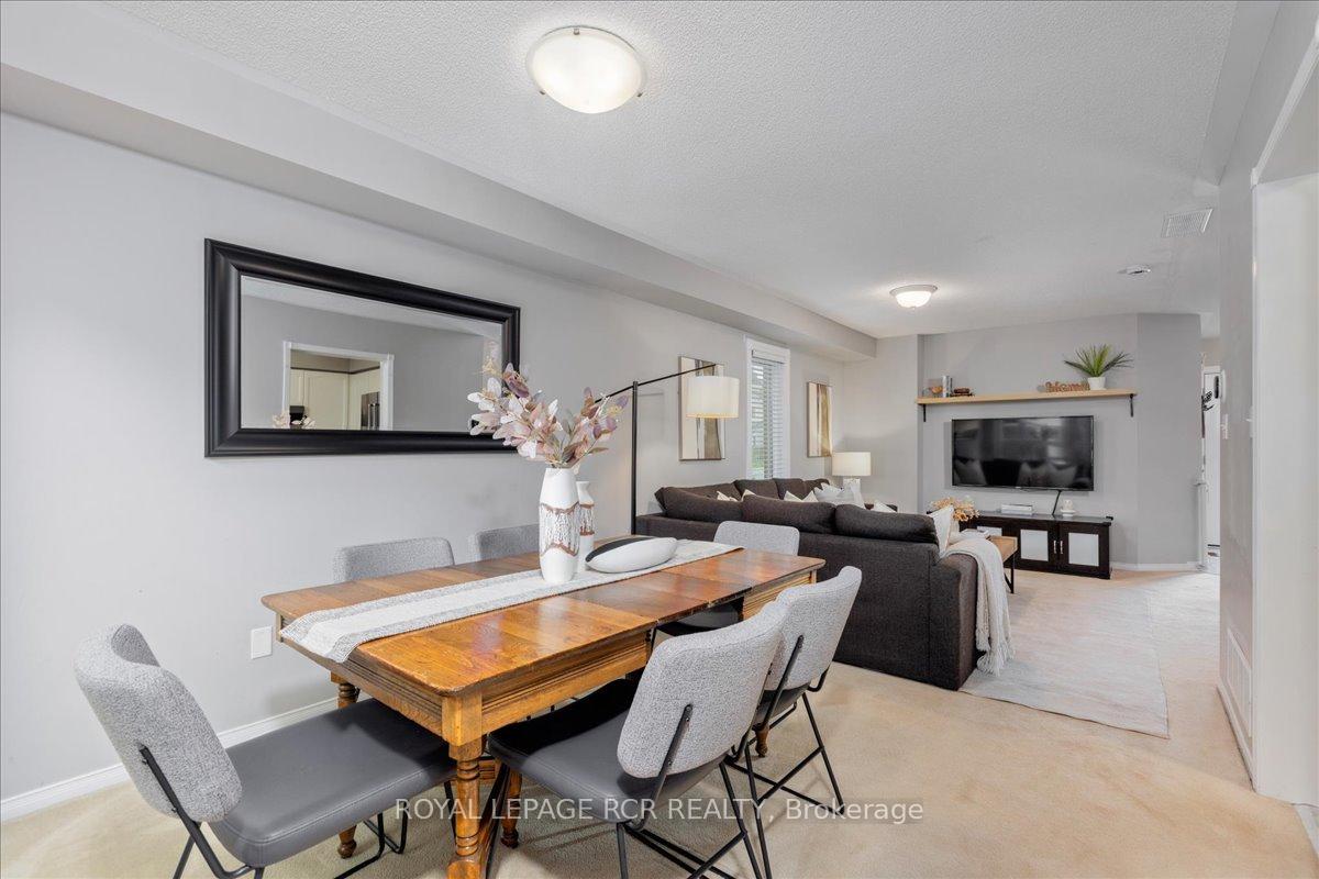 Photo 12 of 54 Breakwater Drive, Whitby, Port Whitby — HOMEH