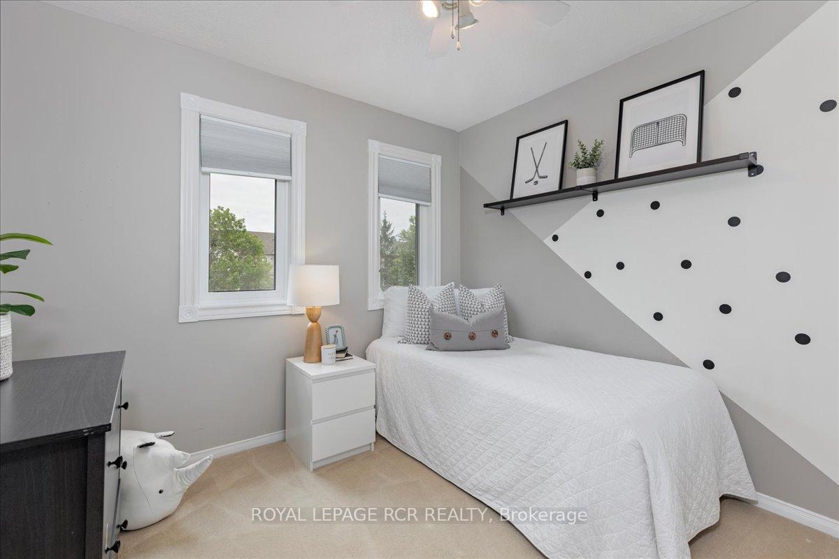 Photo 23 of 54 Breakwater Drive, Whitby, Port Whitby — HOMEH