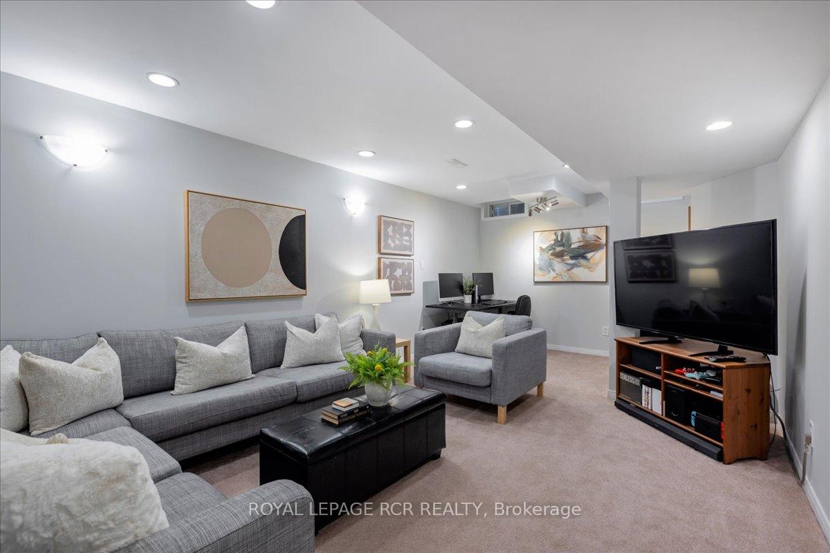 Photo 24 of 54 Breakwater Drive, Whitby, Port Whitby — HOMEH