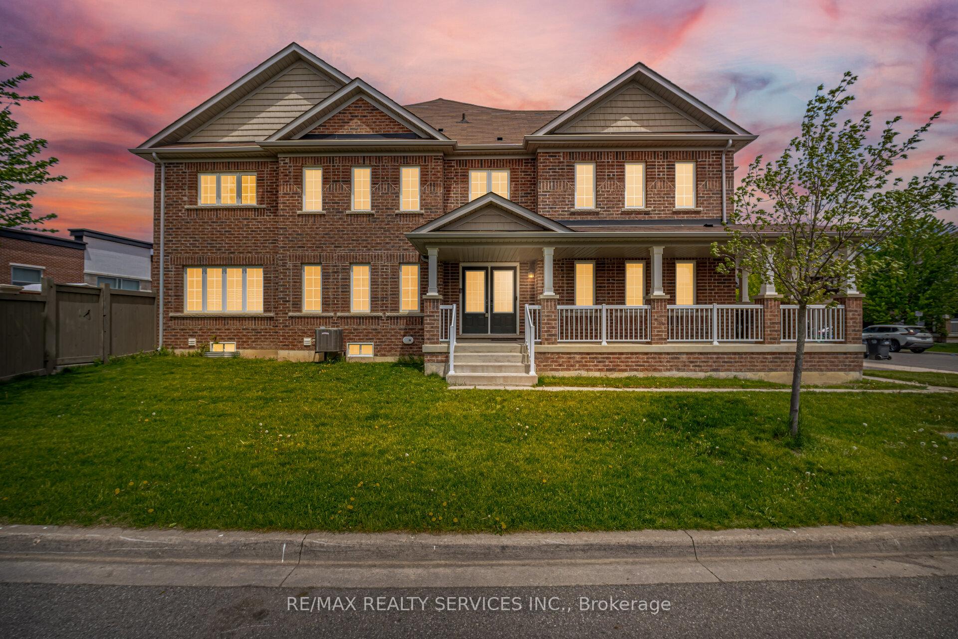 Photo 12 of 144 Baffin Crescent, Brampton, Northwest Brampton — HOMEH