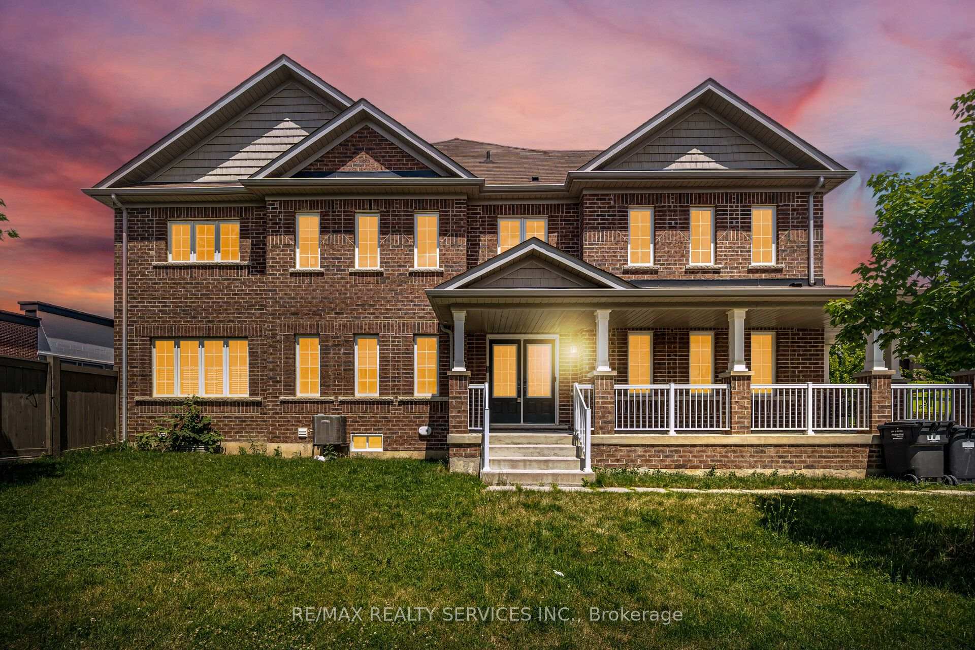 Photo 17 of 144 Baffin Crescent, Brampton, Northwest Brampton — HOMEH