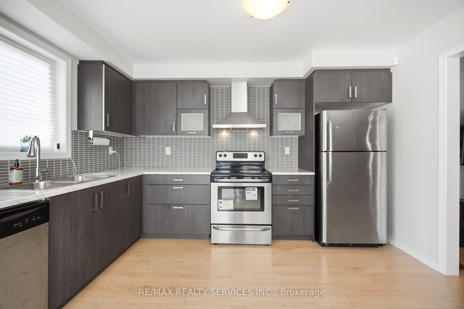 Photo 29 of 144 Baffin Crescent, Brampton, Northwest Brampton — HOMEH