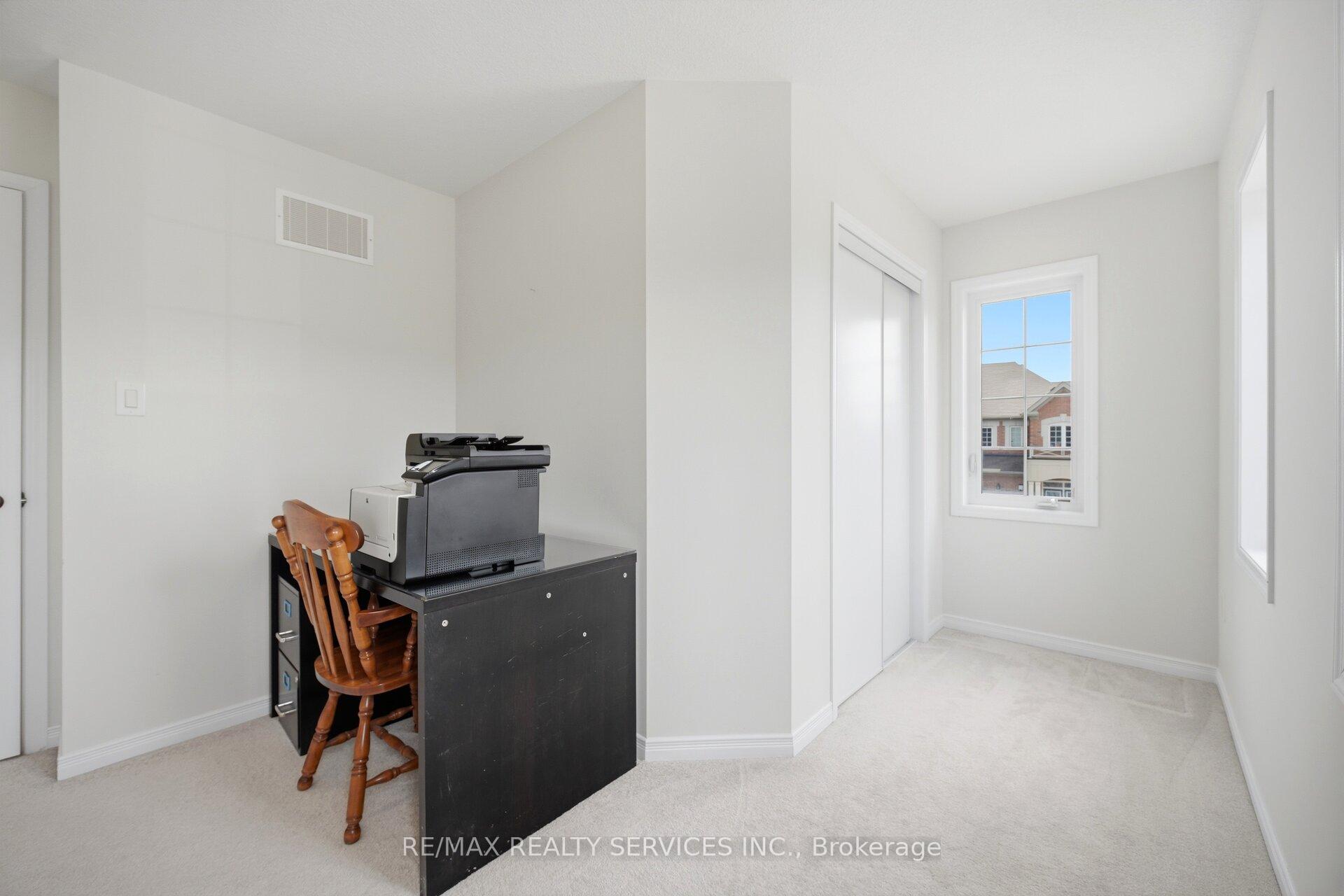 Photo 63 of 144 Baffin Crescent, Brampton, Northwest Brampton — HOMEH