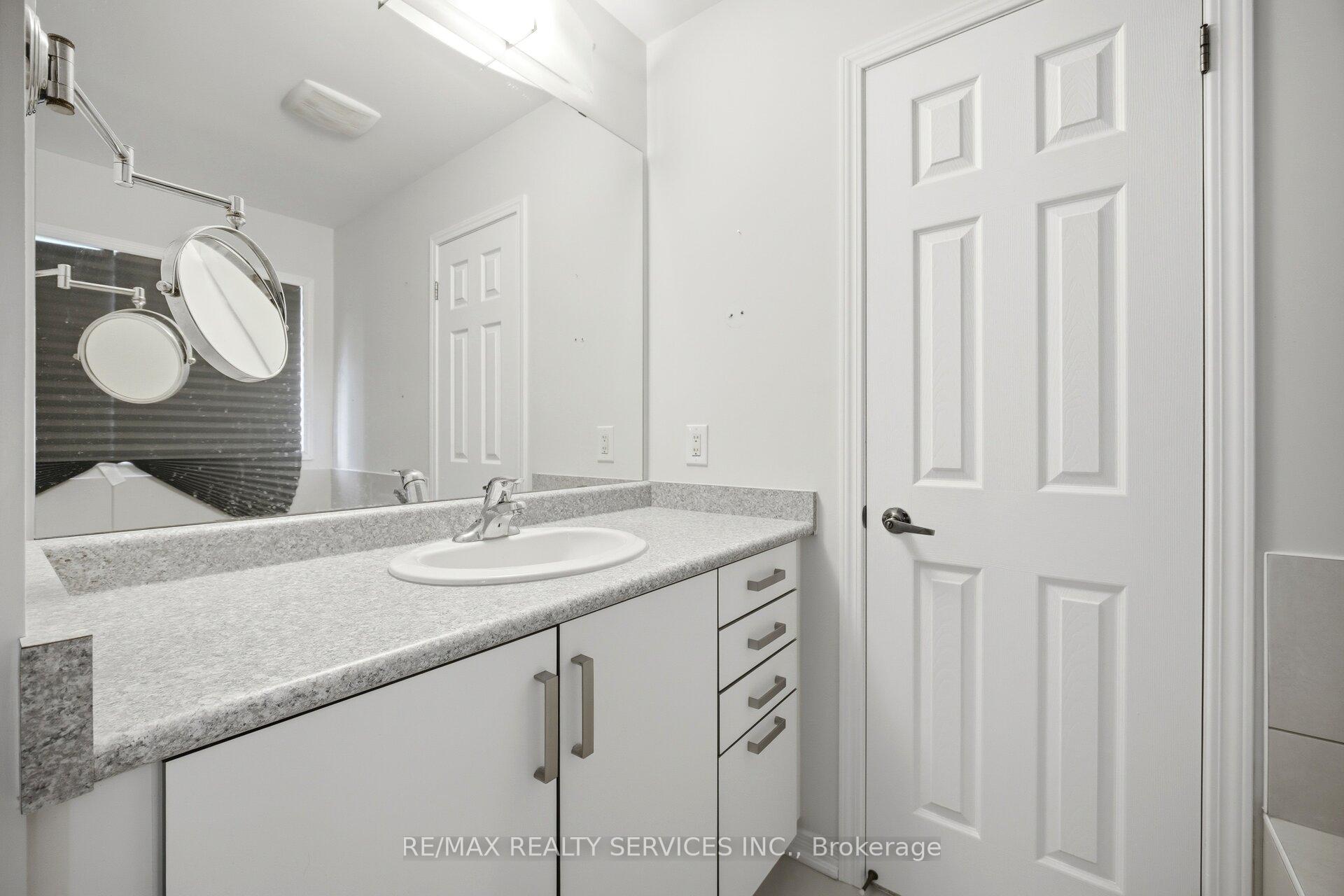 Photo 68 of 144 Baffin Crescent, Brampton, Northwest Brampton — HOMEH