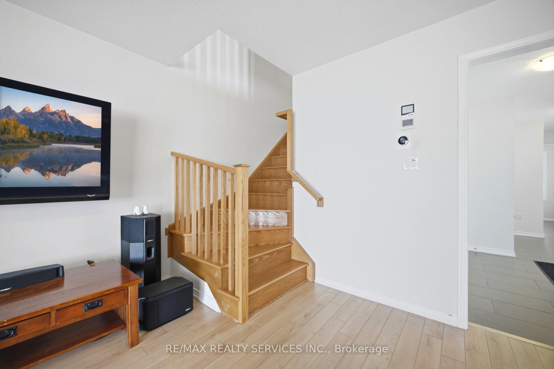 Photo 76 of 144 Baffin Crescent, Brampton, Northwest Brampton — HOMEH