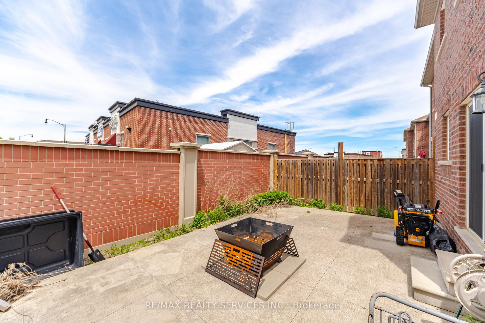 Photo 92 of 144 Baffin Crescent, Brampton, Northwest Brampton — HOMEH