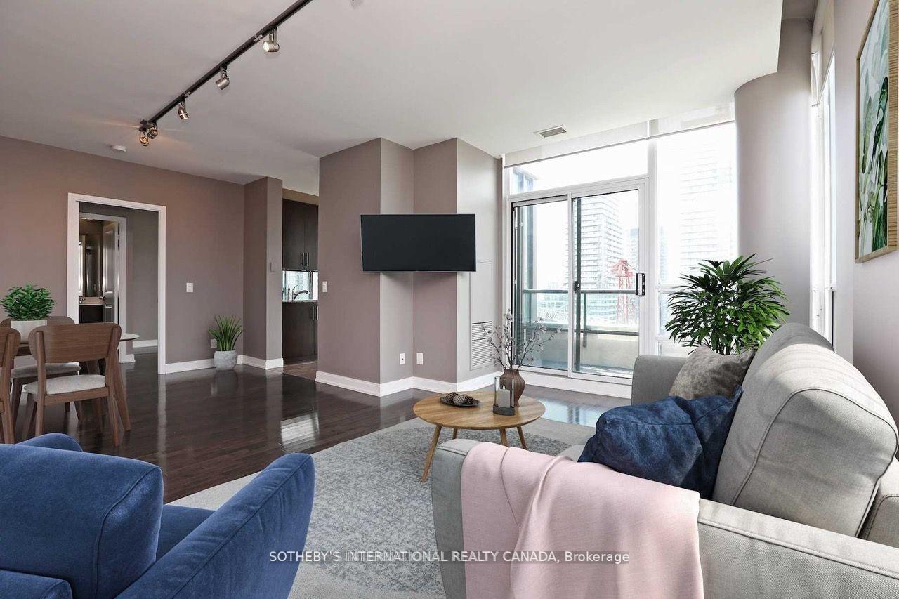 Photo 9 of Unit 1806, 88 Broadway Avenue, Toronto, Mount Pleasant West — HOMEH