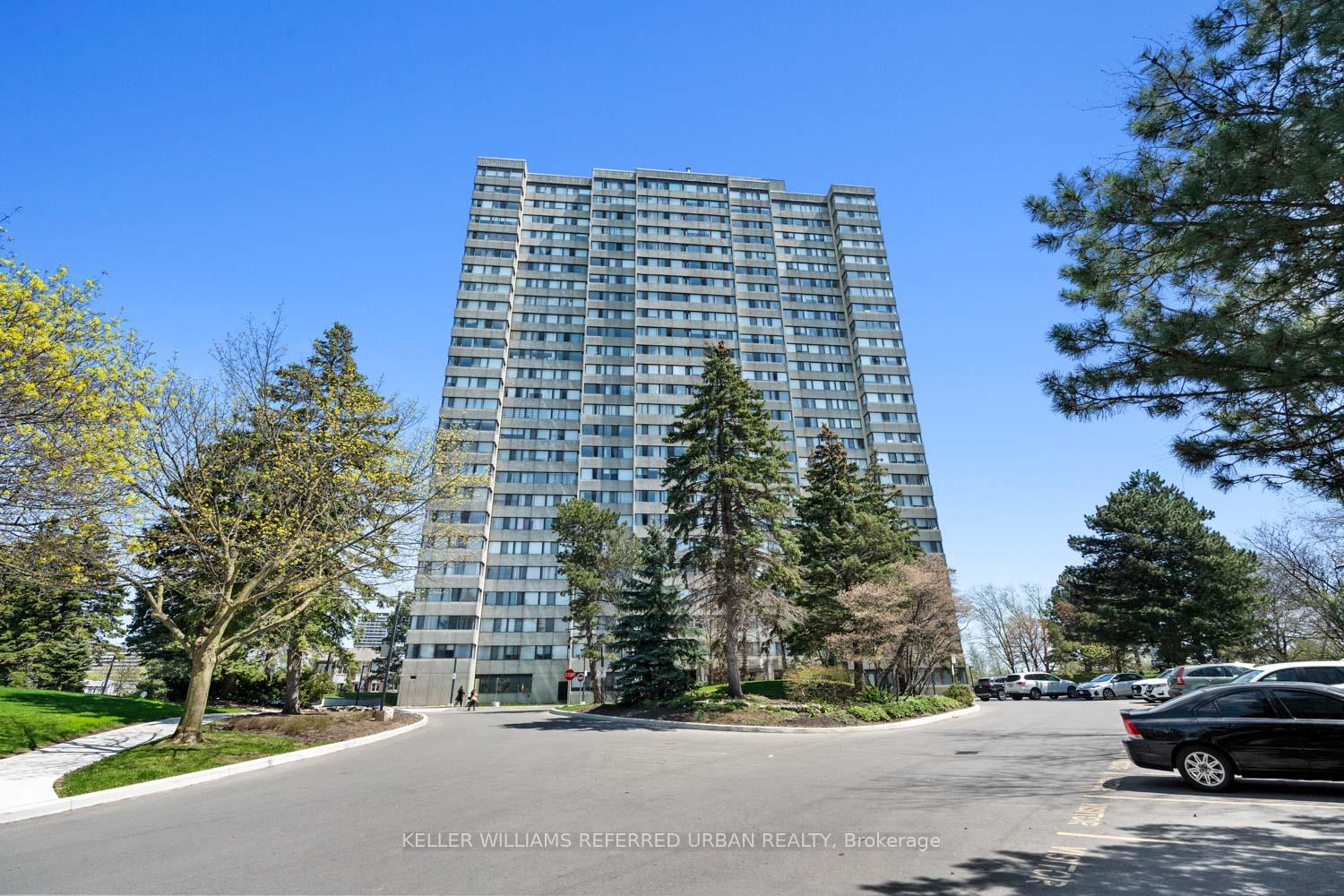 Front of Unit 1005, 133 Torresdale Avenue