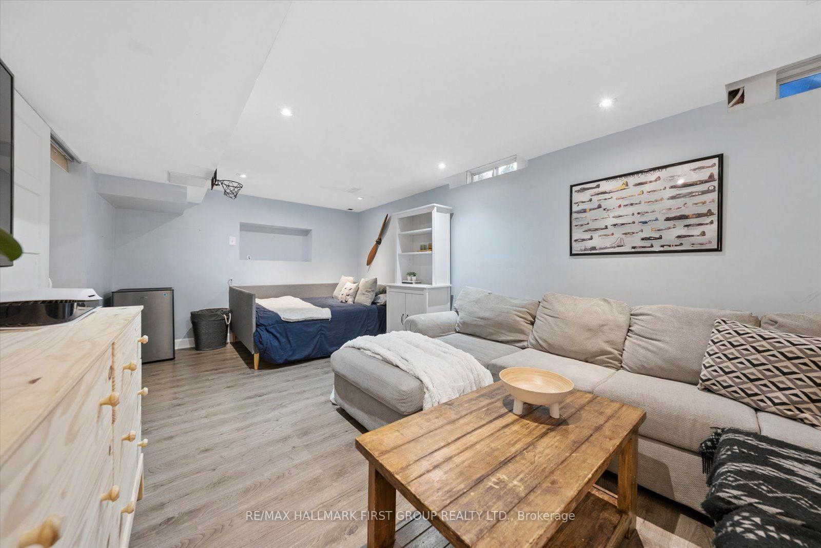 Photo 37 of 19 Harrongate Place, Whitby, Taunton North — HOMEH