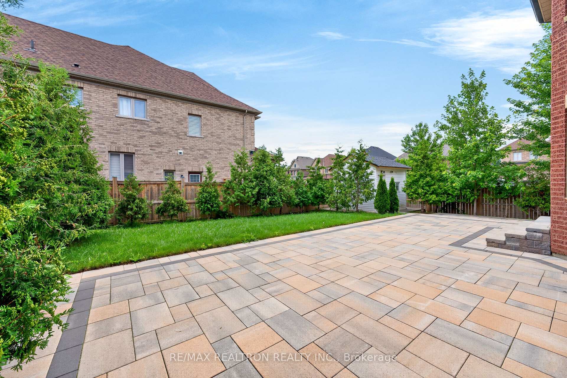 Photo 41 of 126 Old Colony Drive, Whitby, Pringle Creek — HOMEH