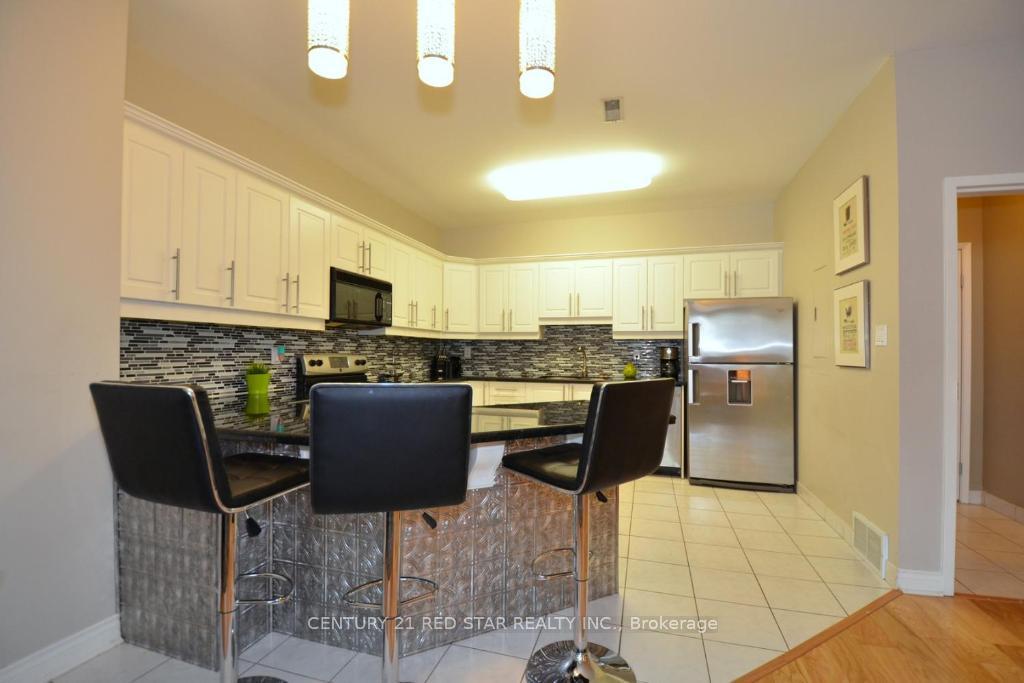 Photo 6 of Unit 202, 630 Main Street E, Hamilton, St. Clair — HOMEH