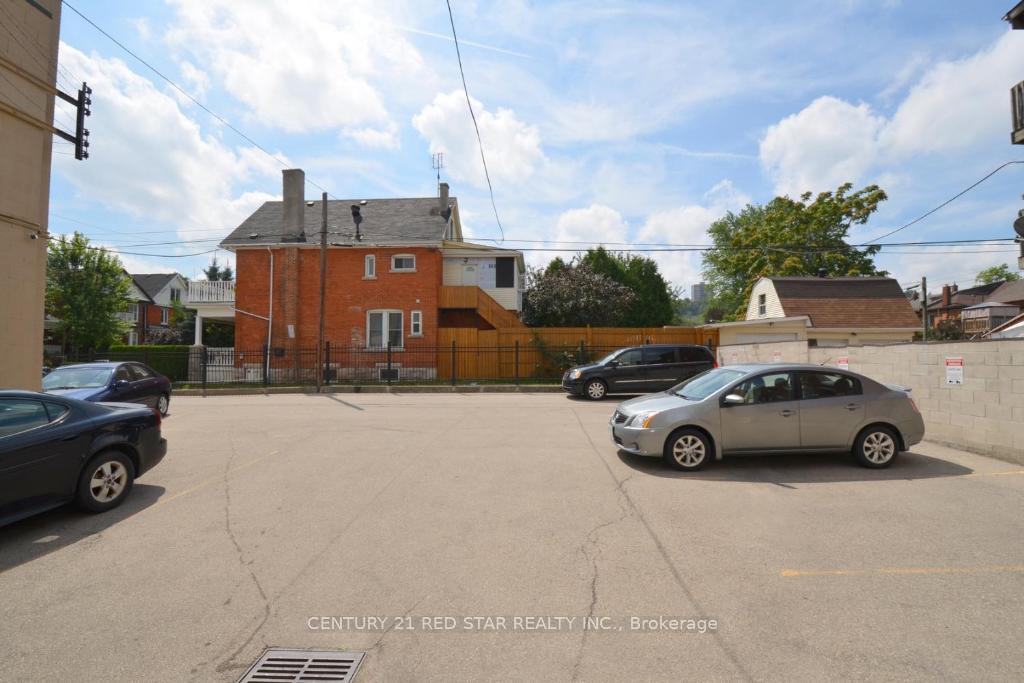 Photo 10 of Unit 202, 630 Main Street E, Hamilton, St. Clair — HOMEH