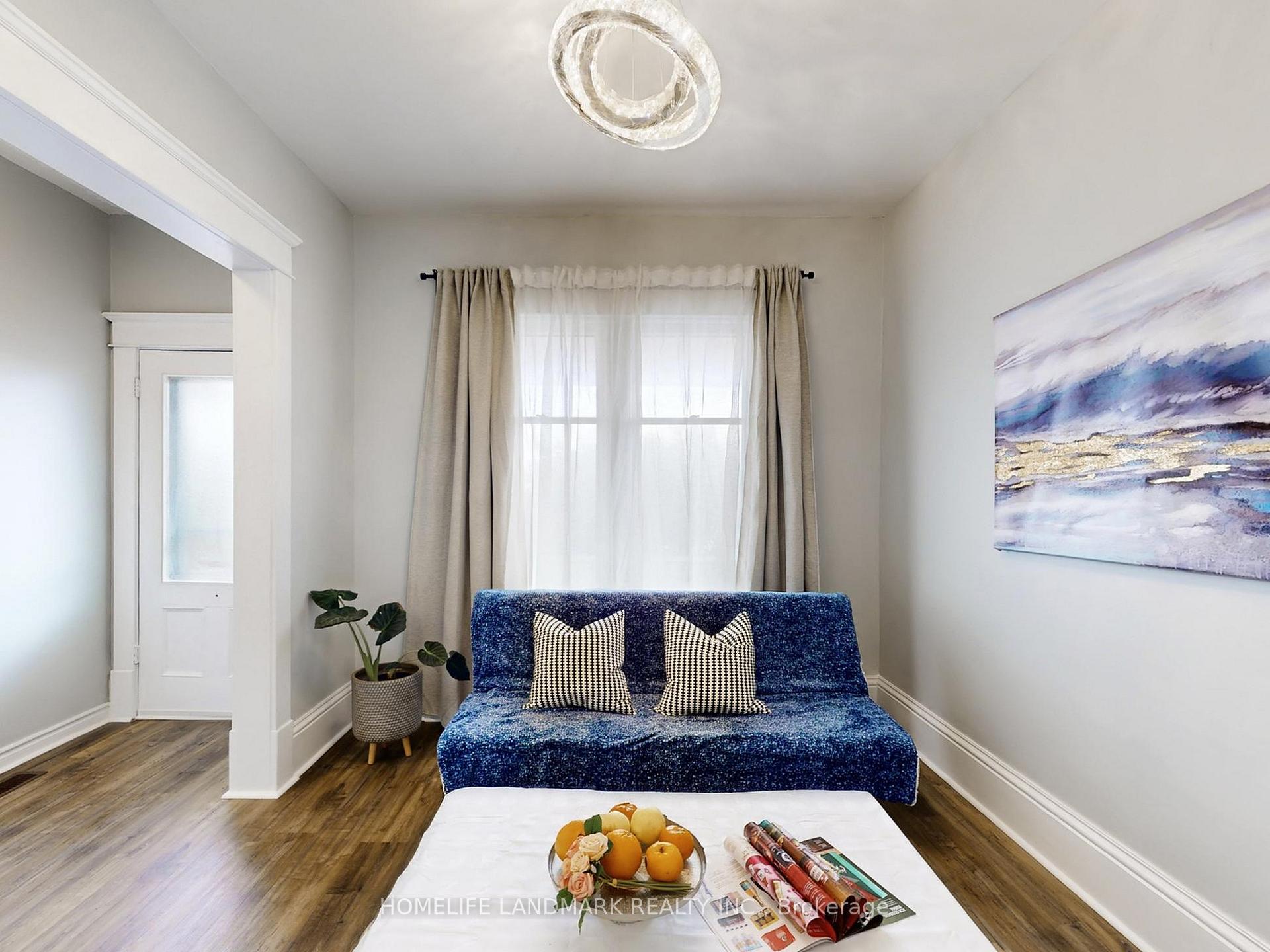 Photo 3 of 674 Colborne Street E, Brantford, Echo Place — HOMEH