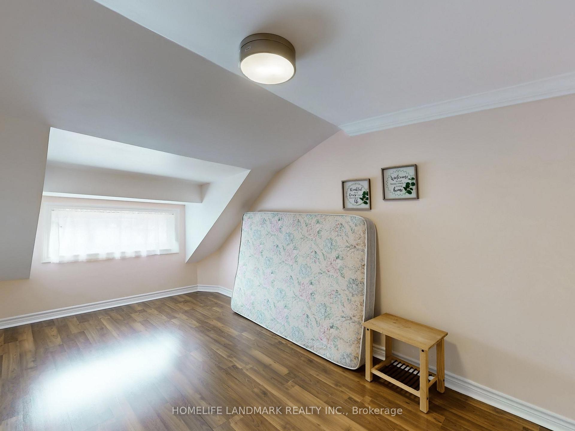 Photo 11 of 674 Colborne Street E, Brantford, Echo Place — HOMEH