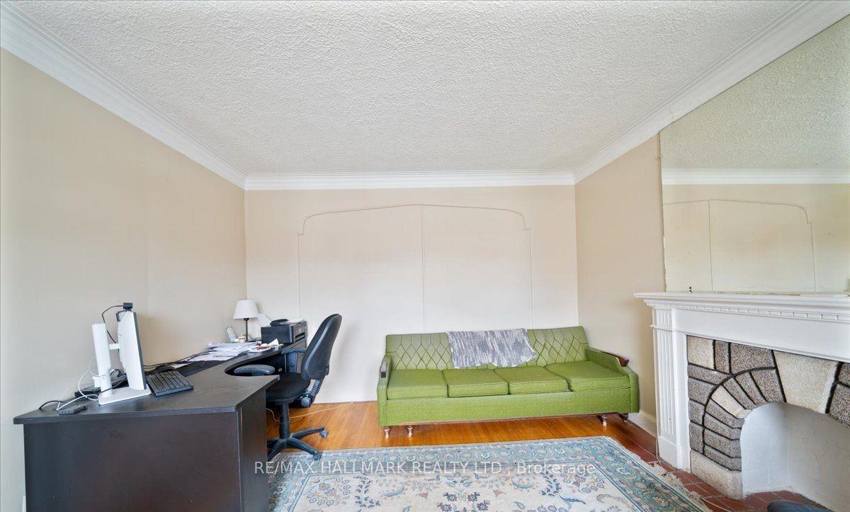 Photo 9 of 39 Lanark Avenue, Toronto, Oakwood Village — HOMEH