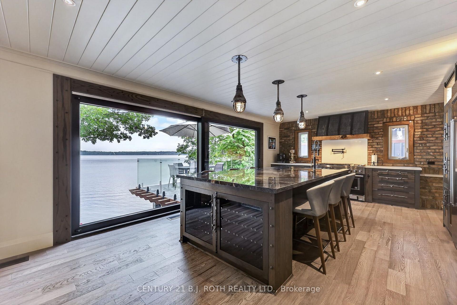 Photo 8 of 9 Barrie Terrace, Oro-Medonte, Rural Oro-Medonte — HOMEH